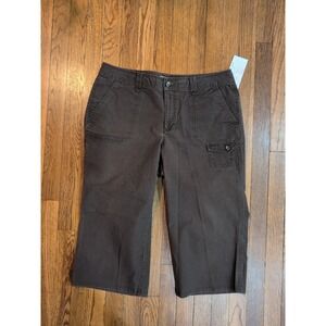 EUC Levi Dockers Favorite Fit Womens BROWN Cargo Capri Stretch Pants Sz 14